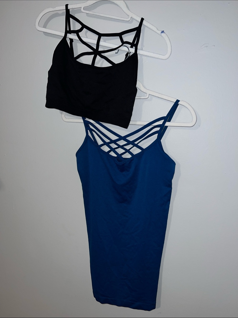 Zenana Outfitters Size L/XL Strappy Cage Tank & Sports Bra